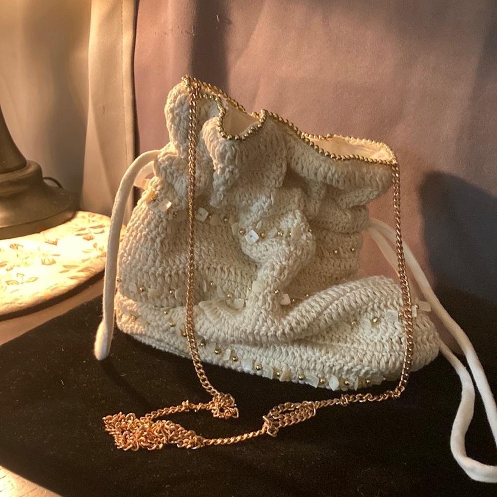 Lulus clutch